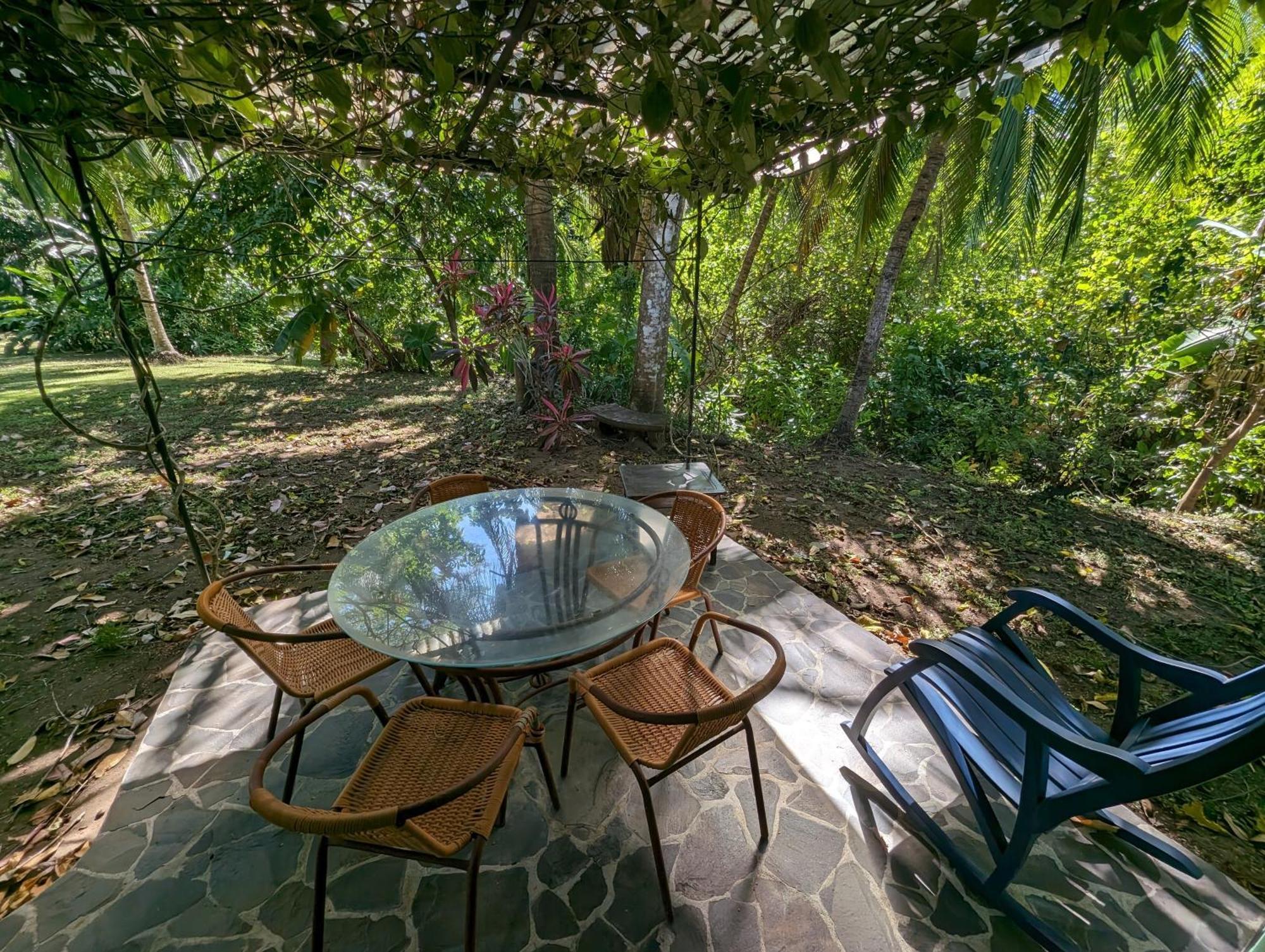 Spirit Of Jungle Lodge Sámara Kültér fotó
